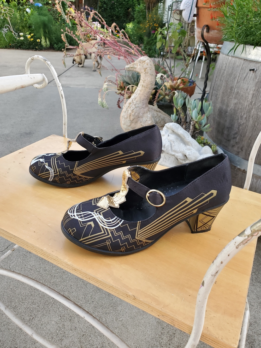 Art Deco Black & Gold Mary Jane Heels - Picture 2 of 8